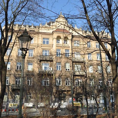 Hostel Yellow Krasków Εξωτερικό φωτογραφία