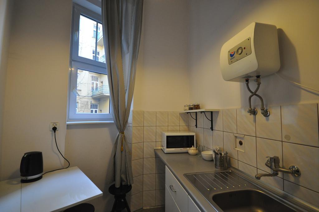 Hostel Yellow Krasków Εξωτερικό φωτογραφία