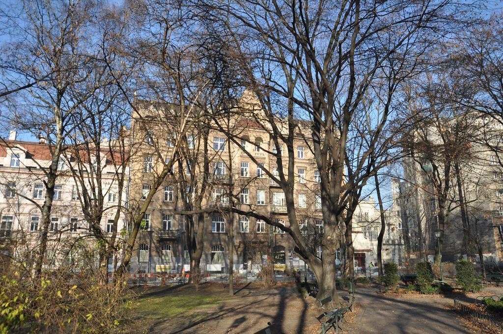 Hostel Yellow Krasków Εξωτερικό φωτογραφία